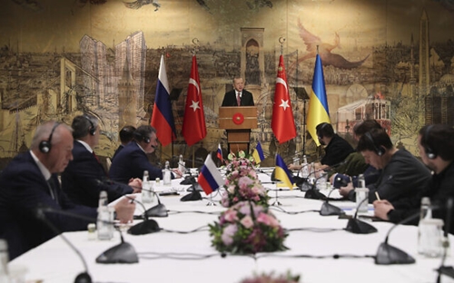 Thổ Nhĩ Kỳ vẫn muốn tổ chức cuộc gặp giữa Tổng thống Nga và Ukraine