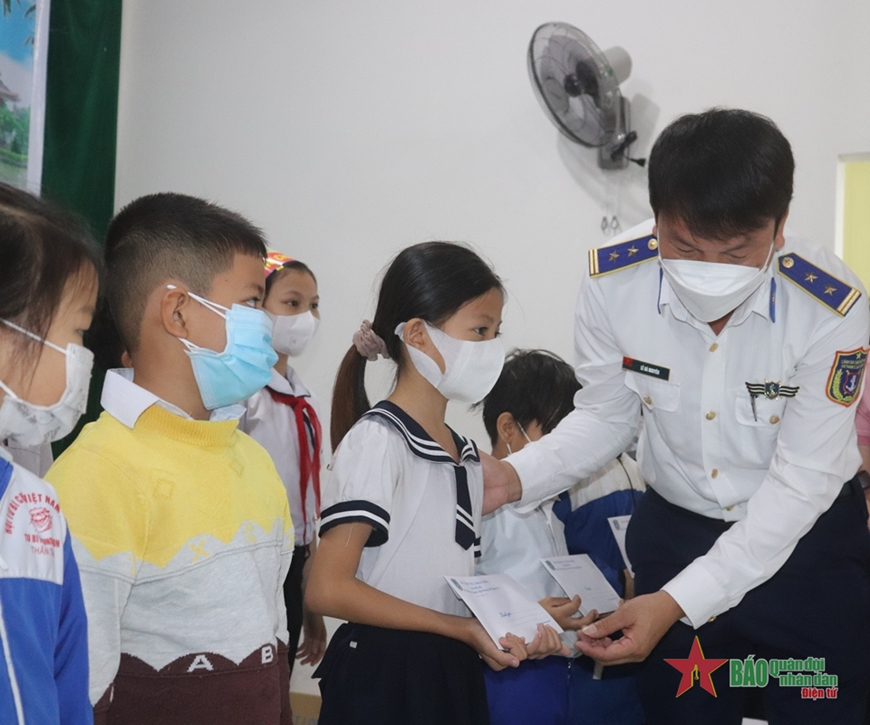 Nhiều hoạt động kỷ niệm 115 năm ngày sinh cố Tổng Bí thư Lê Duẩn