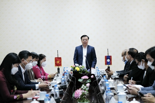 Bí thư Thành ủy Hà Nội Đinh Tiến Dũng thăm Học viện Tài chính-Kế toán Lào