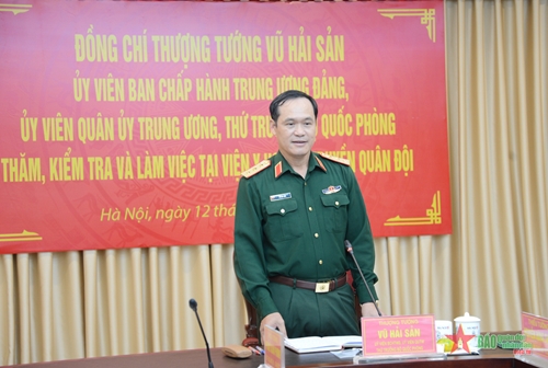 Thượng tướng Vũ Hải Sản thăm, làm việc tại Viện Y học Cổ truyền Quân đội