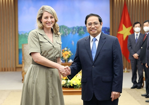 Thủ tướng Phạm Minh Chính tiếp Bộ trưởng Ngoại giao Canada Mélanie Joly

