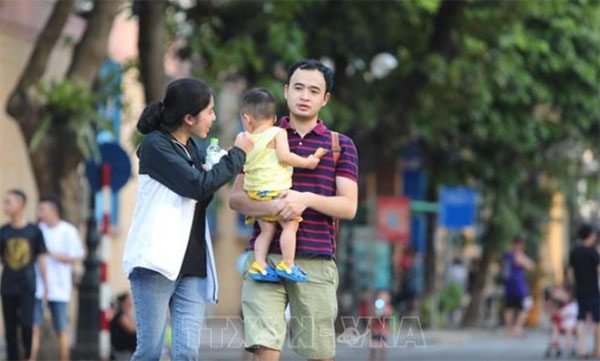 Ngày Gia đình Việt Nam: Hôm nay là Ngày Gia đình Việt Nam! Là dịp để chúng ta tôn vinh gia đình, nơi mà tình yêu thương, sự hiểu biết và sự ủng hộ luôn hiện hữu. Hãy cùng xem những hình ảnh đầy ý nghĩa về gia đình để cảm nhận sức mạnh của tình thân trong cuộc sống.