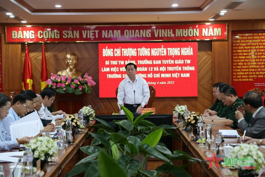 Đồng chí Nguyễn Trọng Nghĩa làm việc với Binh đoàn 12 và Hội truyền thống Trường Sơn