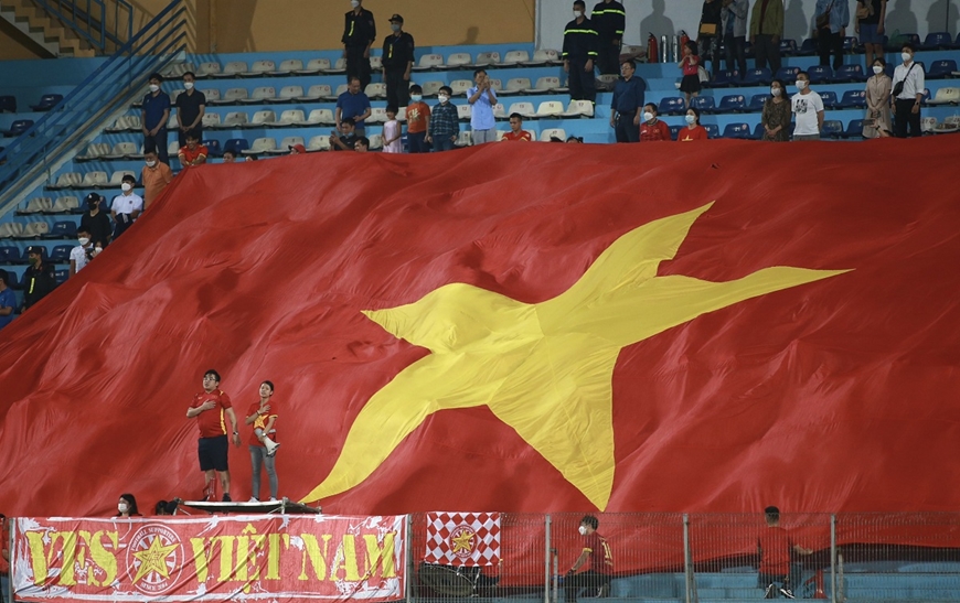 Trận đấu giữa U23 Việt Nam và U20 Hàn Quốc đầy hào hứng và kịch tính sẽ khiến bạn không thể rời mắt khỏi màn hình. Các hình ảnh đầy cảm xúc, những pha bóng đẹp và những kết quả đầy bất ngờ sẽ khiến bạn muốn theo dõi từng giây phút của trận đấu này. Còn chần chờ gì mà không chọn cho mình một chỗ ngồi để thưởng thức trận đấu này cùng bạn bè và người thân.