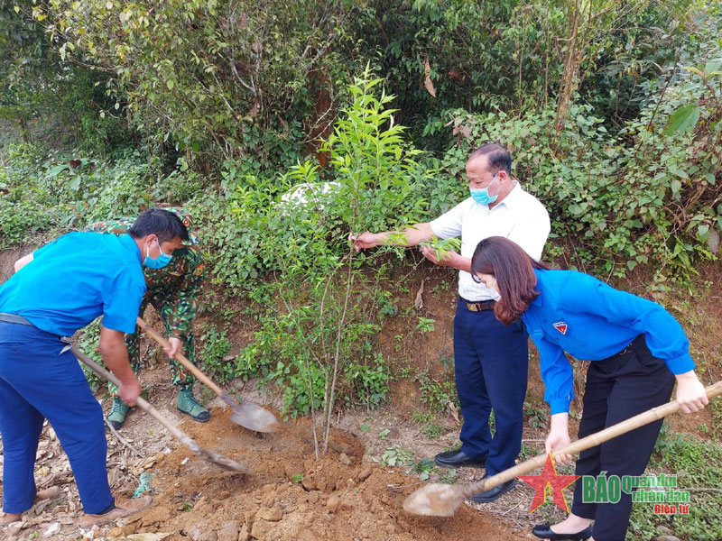Những “chiến sĩ áo xanh” ở biên giới Phong Thổ