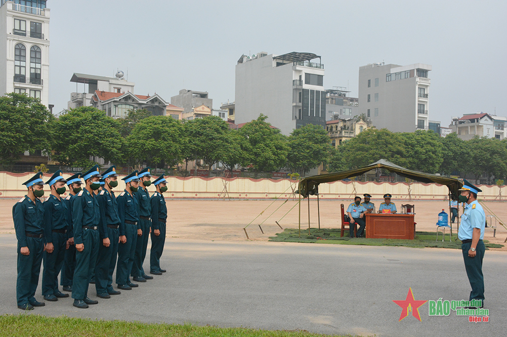 Quân chủng Phòng không-Không quân khai mạc Hội thi cán bộ huấn luyện điều lệnh giỏi năm 2022