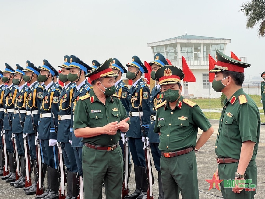 Hoàn tất công tác chuẩn bị xuất quân Đội Công binh số 1 và Bệnh viện Dã chiến cấp 2 số 4