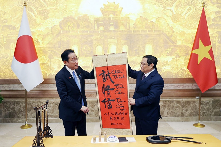 Thủ tướng Chính phủ Phạm Minh Chính gặp gỡ thân mật với Thủ tướng Nhật Bản Kishida Fumio