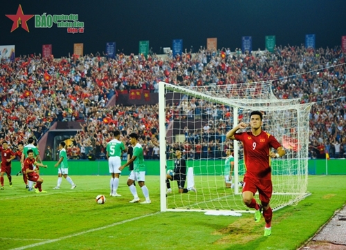 CẬP NHẬT LIÊN TỤC: U23 Việt Nam giành thắng lợi 3-0 trước U23 Indonesia 
