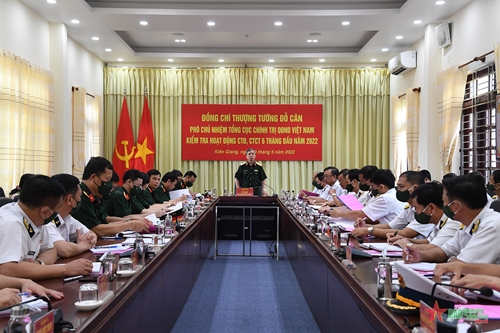 Đoàn công tác Tổng cục Chính trị kiểm tra hoạt động công tác Đảng, công tác chính trị tại Vùng 5 Hải quân