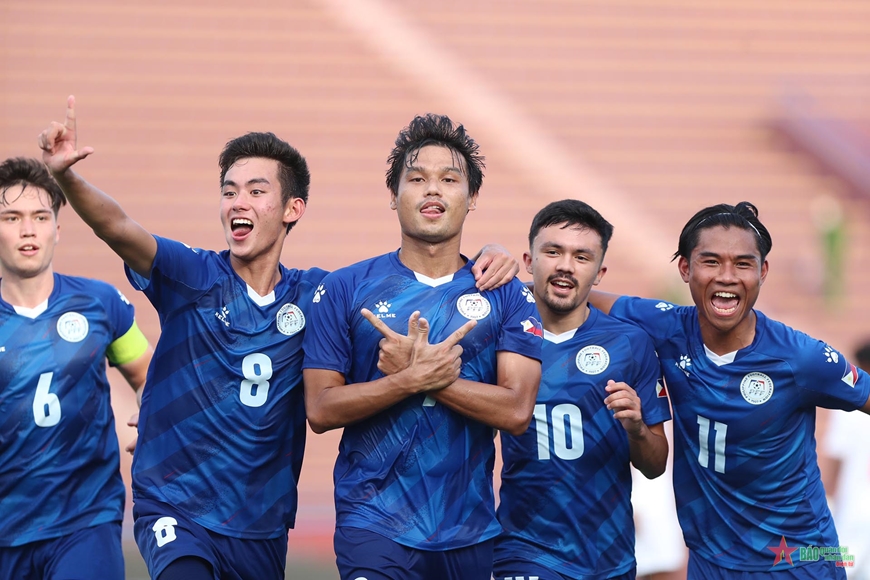 Đánh bại U23 Philippines 3-2, U23 Myanmar vươn lên dẫn đầu bảng A