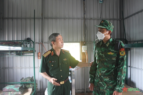 Tổng cục Chính trị kiểm tra các đơn vị đóng quân trên địa bàn thành phố Hà Tiên