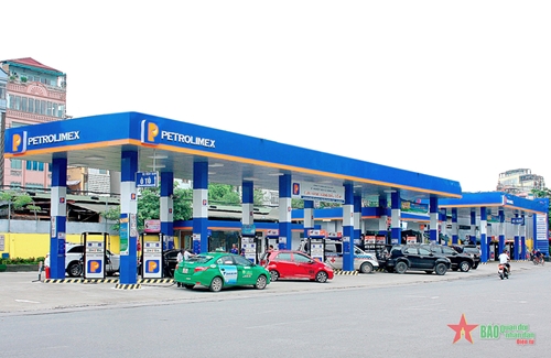 TP Hà Nội tăng cường công tác giám sát các cửa hàng xăng dầu trước thông tin tăng giá

