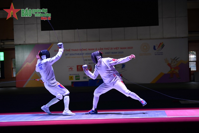 SEA Games ngày 14-5: Nguyễn Tiến Nhật giành huy chương vàng nội dung kiếm 3 cạnh nam