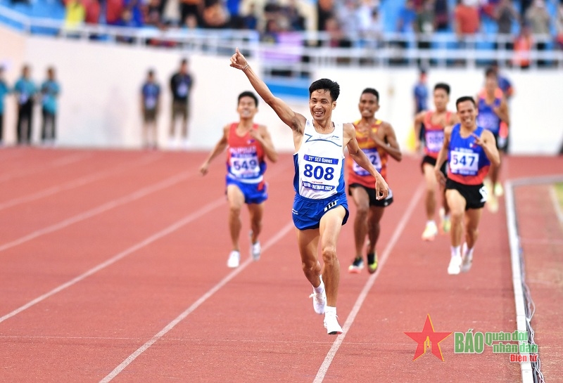 SEA Games 31: Tuyển thủ quân đội Nguyễn Văn Lai giành huy chương vàng