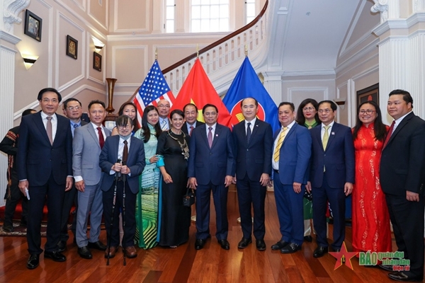 Thủ tướng Phạm Minh Chính gặp mặt cộng đồng người Việt Nam ở khu Bờ Đông Hoa Kỳ