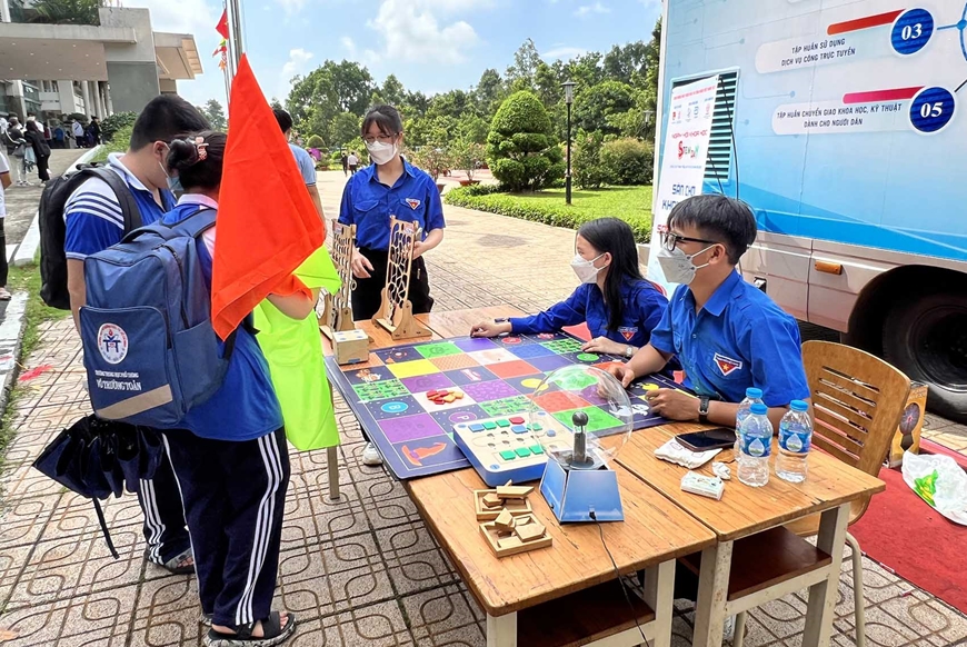 Hơn 2.000 học sinh tham gia Ngày hội STEM Day 2022