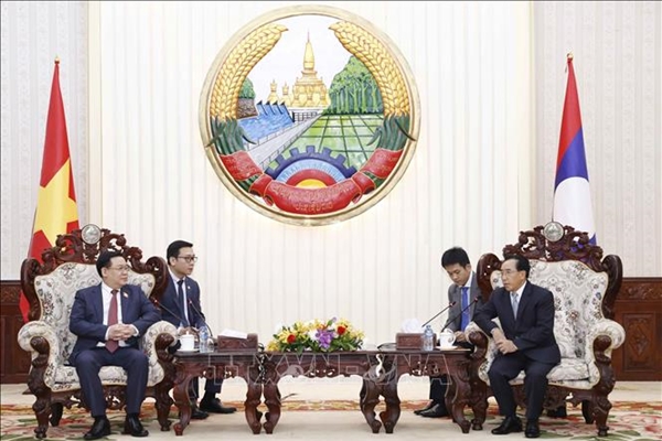 Chủ tịch Quốc hội Vương Đình Huệ kết thúc tốt đẹp chuyến thăm chính thức Lào