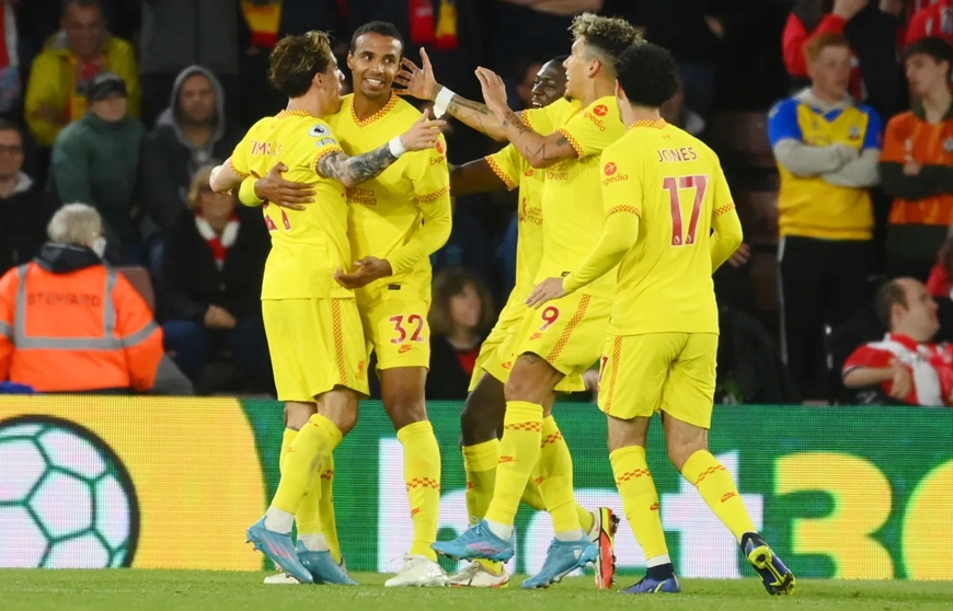Liverpool “sống lại” hy vọng vô địch Ngoại hạng Anh