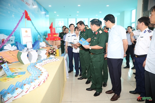 Bộ Quốc phòng sơ kết 3 năm thực hiện Đề án “Tuyên truyền, phổ biến Luật Cảnh sát biển Việt Nam