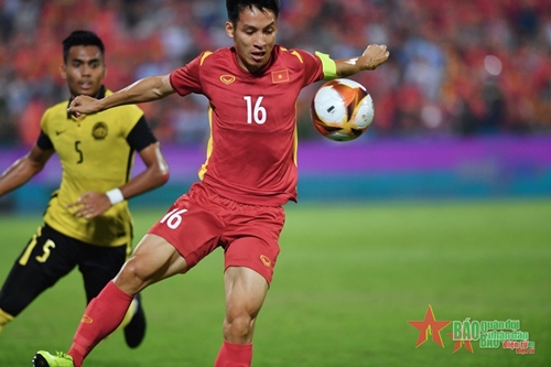 TRỰC TIẾP U23 Việt Nam - U23 Malaysia:  CHIẾN THẮNG  NGHẸT THỞ 1-0, U23 VIỆT NAM VÀO CHUNG KẾT