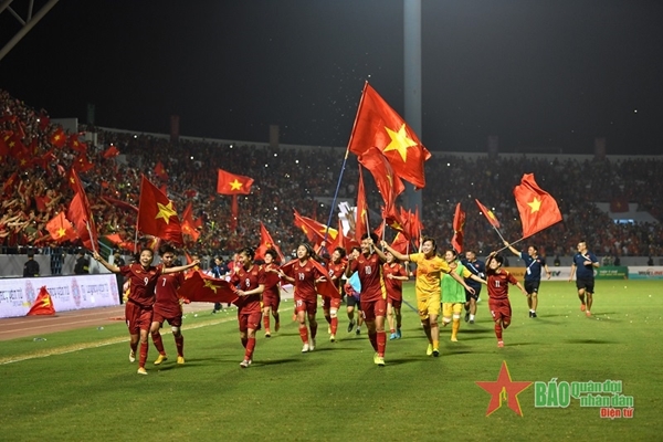 Đội tuyển bóng đá nữ Việt Nam giành huy chương vàng SEA Games 31 sau khi vượt qua Thái Lan với tỷ số 1-0