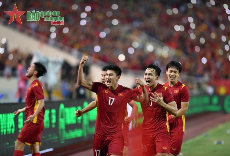 Đội tuyển U23 Việt Nam giành huy chương vàng SEA Games sau khi vượt qua U23 Thái Lan với tỷ số 1-0