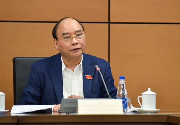 Chủ tịch nước Nguyễn Xuân Phúc Kinh tế Việt Nam đối mặt với nhiều thách thức