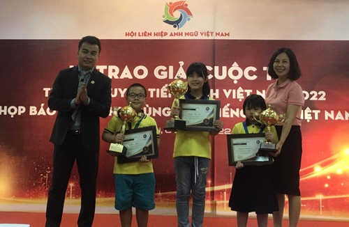 Trường Tiểu học Việt Hưng - Nỗ lực để nâng cao chất lượng dạy và học