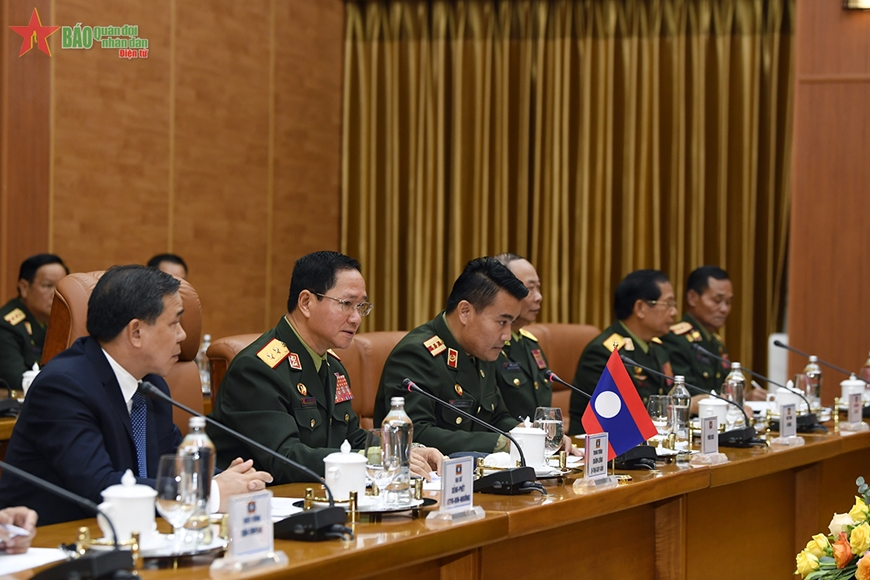 Đoàn đại biểu Quân sự cấp cao Quân đội nhân dân Lào thăm chính thức Việt Nam