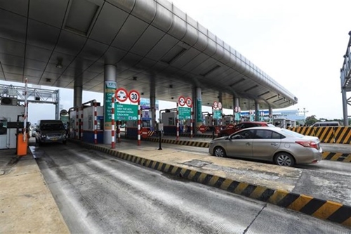 Việc triển khai thu phí đường bộ theo hình thức ETC là yêu cầu bắt buộc