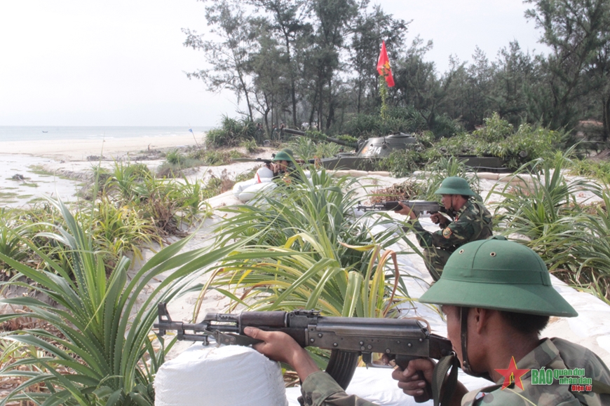 Thi đua lập công theo lời Bác Hồ dặn