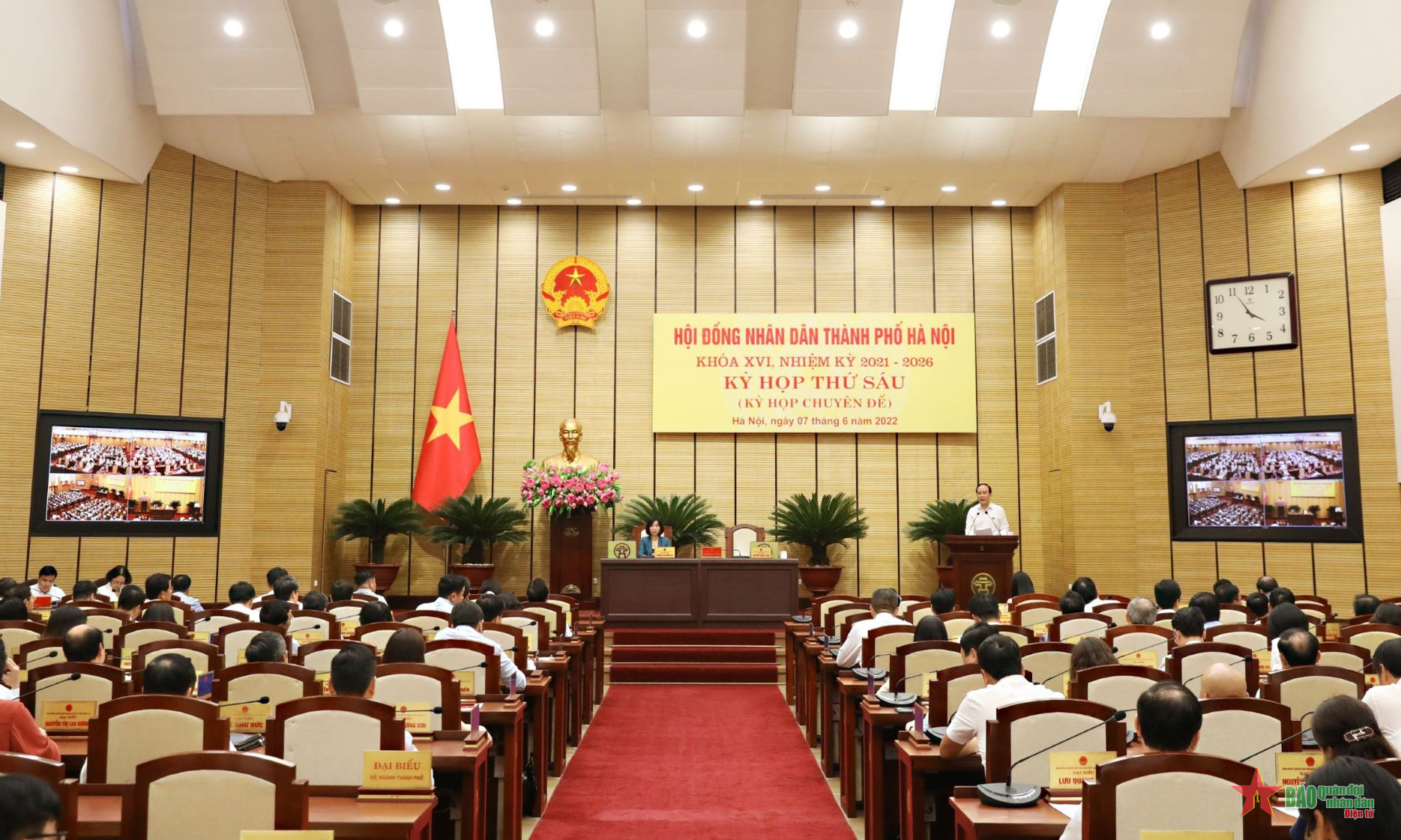 Bãi nhiệm chức vụ Chủ tịch Ủy ban nhân dân TP Hà Nội đối với ông Chu Ngọc Anh