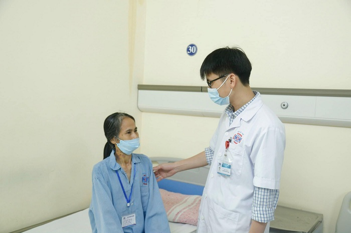 Cắt bỏ thành công khối u khổng lồ cho bệnh nhân 