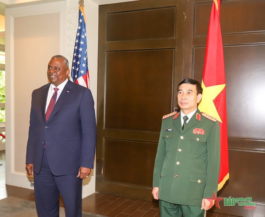 Đại tướng Phan Văn Giang gặp song phương Bộ trưởng Quốc phòng Singapore, Hoa Kỳ, Canada