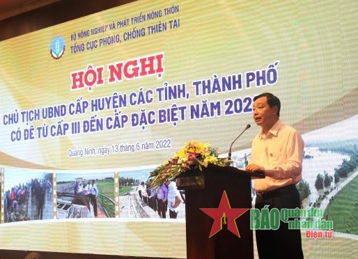 Hội nghị lãnh đạo ủy ban nhân dân cấp huyện về công tác quản lý, bảo vệ đê điều