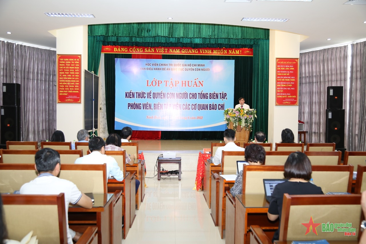 Nâng cao kiến thức về Quyền con người của các cơ quan báo chí