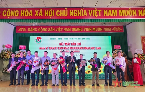 Đắk Nông tổ chức trao giải báo chí tỉnh lần thứ 6