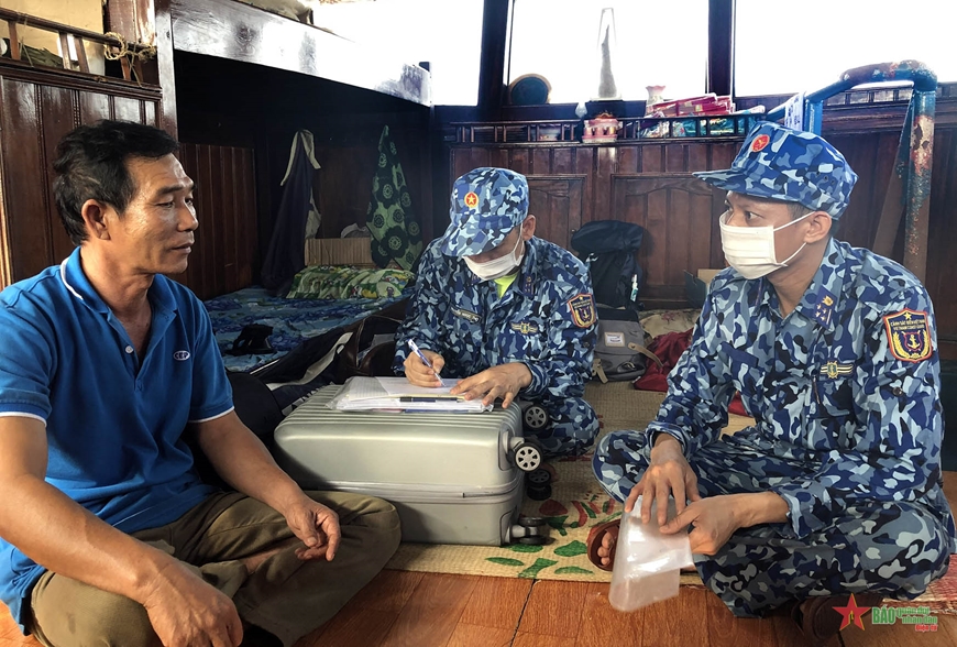Tăng cường phối hợp triển khai các biện pháp phòng chống IUU và tội phạm, vi phạm trên biển Tăng cường phối hợp triển khai các biện pháp phòng chống IUU và tội phạm, vi phạm trên biển