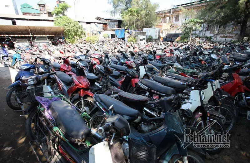 Tự giữ phương tiện giao thông vi phạm