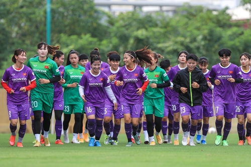 HLV Mai Đức Chung: “Đội tuyển nữ Việt Nam háo hức thi đấu với tuyển Pháp”