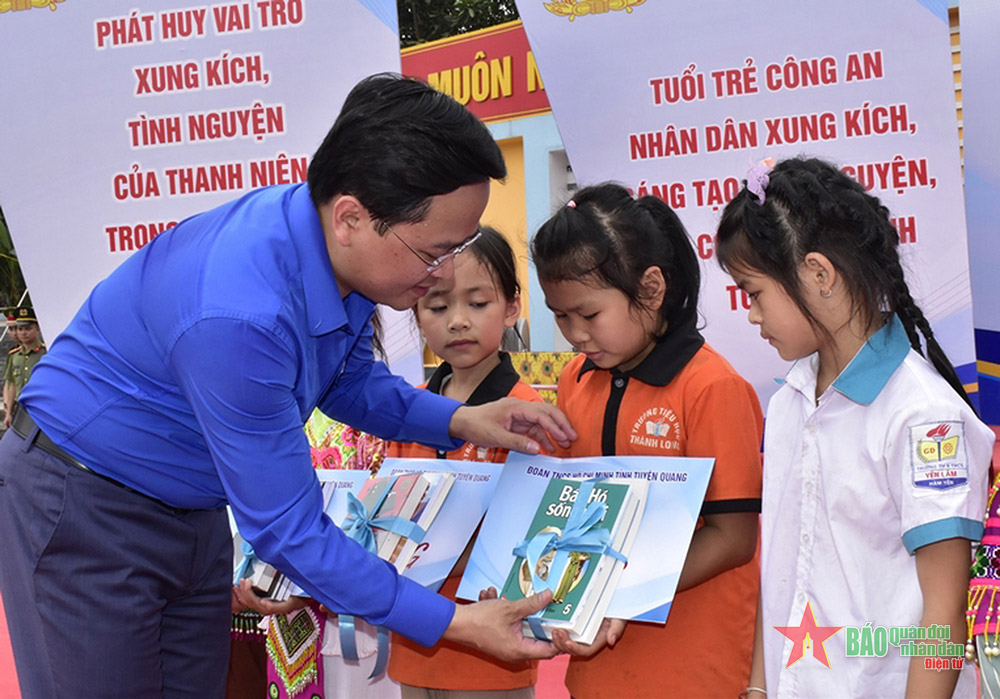 Thi đua thực hiện nhiều công trình, phần việc thanh niên