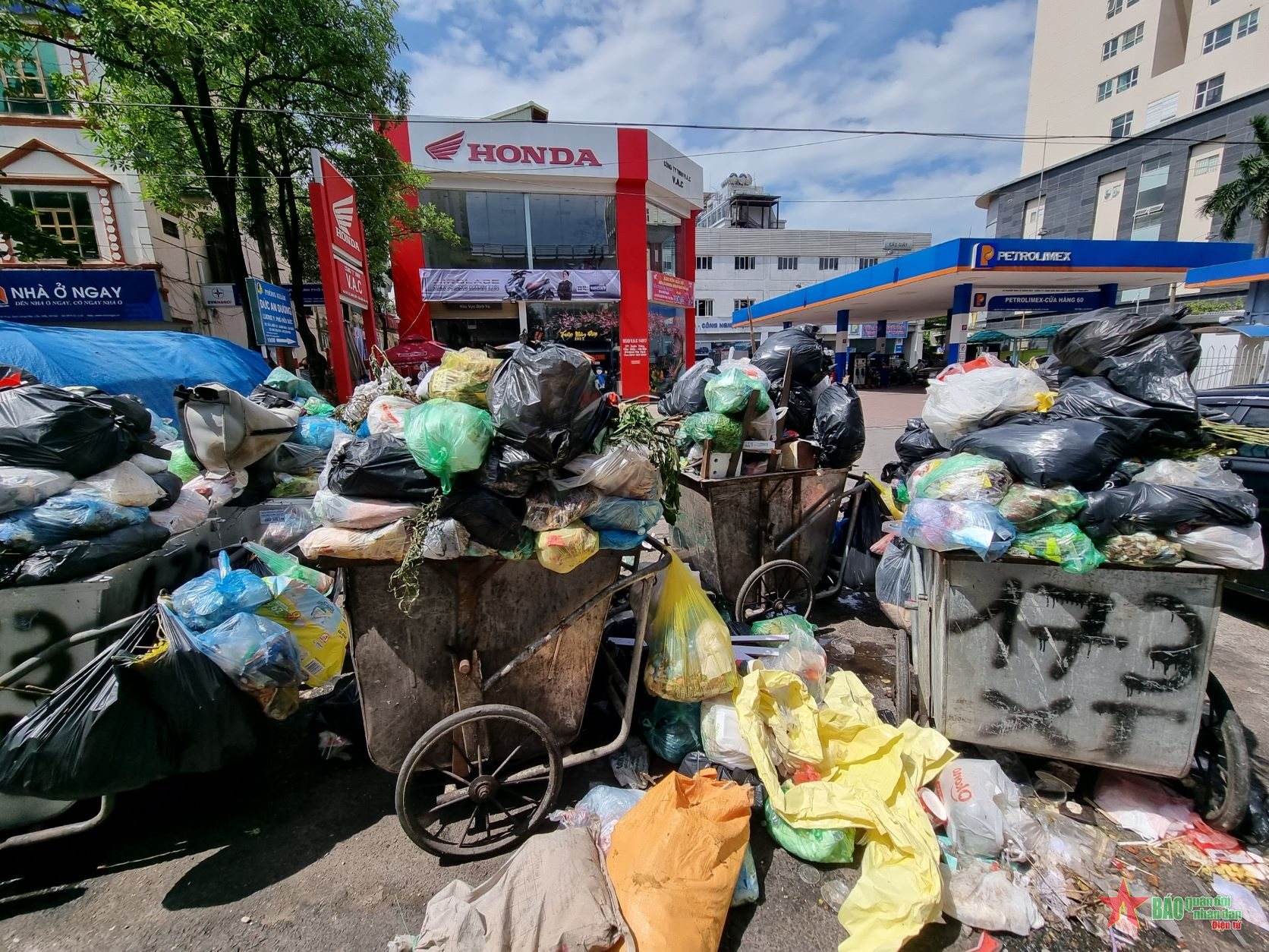 Hà Nội sẽ nhanh chóng xử lý dứt điểm tình trạng rác ứ đọng trên địa bàn