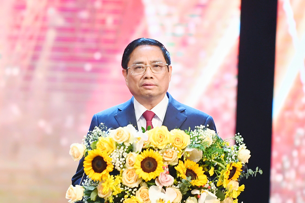 Xây dựng nền báo chí, truyền thông chuyên nghiệp, nhân văn và hiện đại (*)