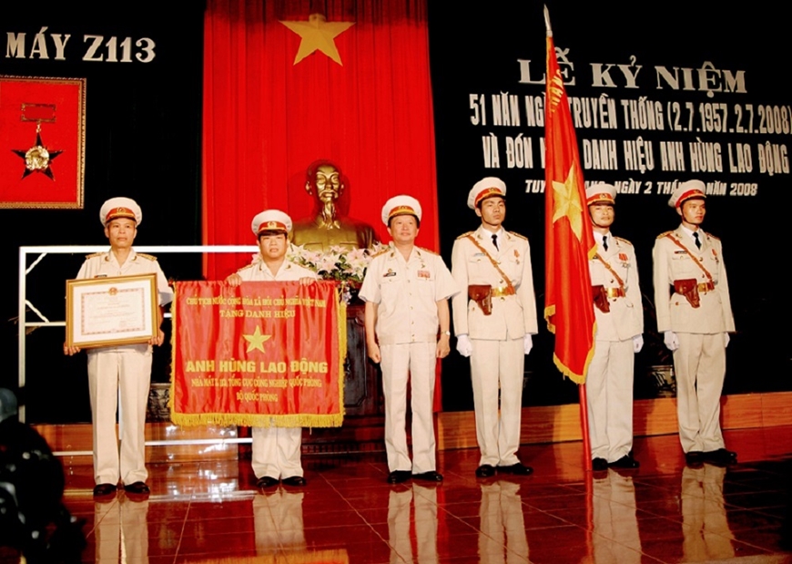 Ngày 2-7-1976: Quốc hội quyết nghị lấy tên nước là Cộng hòa Xã hội chủ nghĩa Việt Nam
