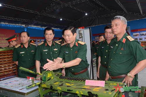 Thượng tướng Nguyễn Tân Cương dự Hội nghị tổng kết 10 năm thực hiện Nghị quyết 765 tại Quân khu 3