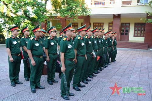 Quân khu 4 khai mạc Hội thi Trung đoàn trưởng, Chính ủy Trung đoàn bộ binh giỏi năm 2022