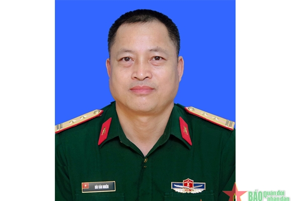 Trung tá QNCN Bùi Văn Nhiên quên mình khi cứu người đuối nước