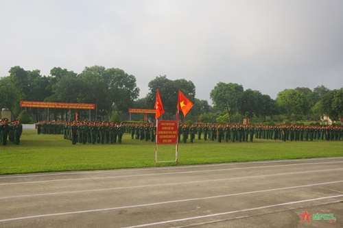Trung đoàn 165 phát động thi đua cao điểm chào mừng Cách mạng Tháng Tám, Quốc khánh 2-9

