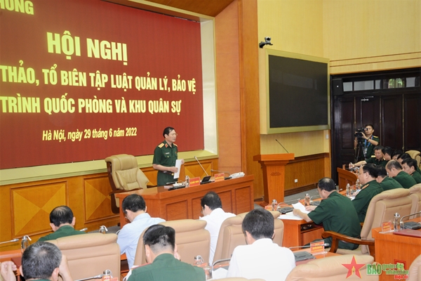 Bộ Quốc phòng tổ chức hội nghị về soạn thảo luật quản lý, bảo vệ công trình quốc phòng